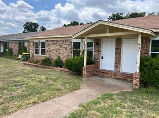 933 Meadowlark Cir, Granbury, TX 76049