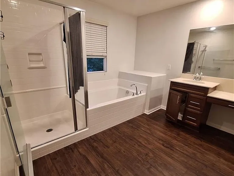 825 Parisa Pl — Photo 11