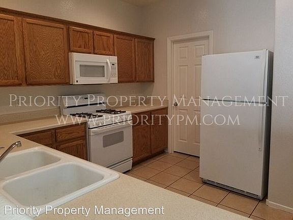 4th image of 5960 Palmilla St Unit 7