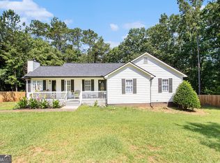 136 Fairlane Dr, Covington, GA