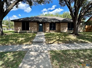 104 Oxford St, Victoria, TX 77904