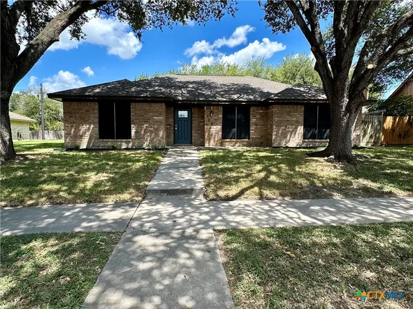 104 Oxford St, Victoria, TX 77904