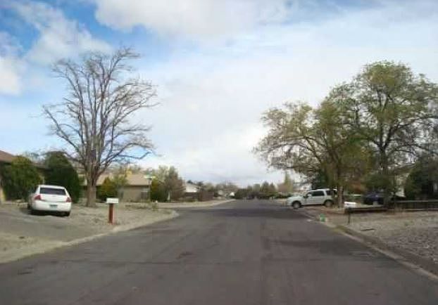 2nd image of 734 Hydra Rd SE