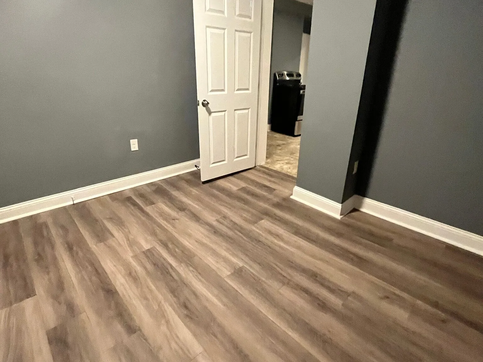 2 bed, 1.0 bath, 848 sqft, $1,950 — Photo 2