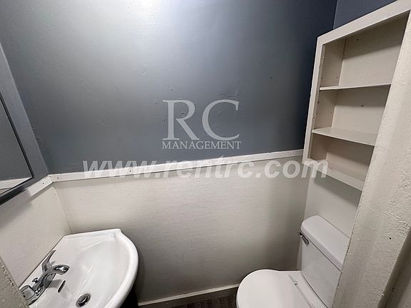 4th image of 1101 Chandler St
