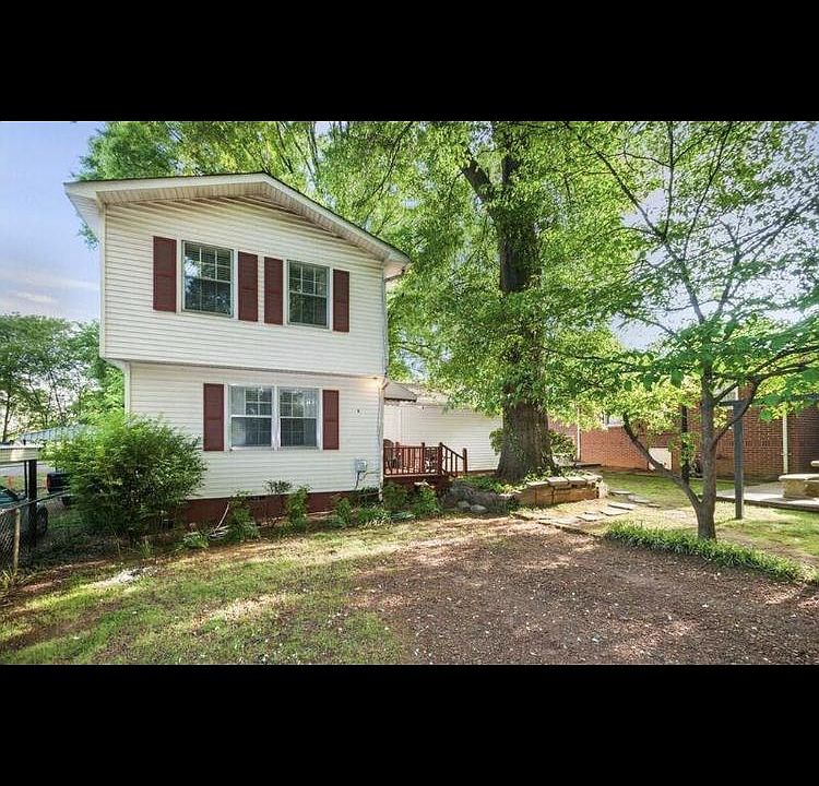 1st image of 409 1/2 Stonewall St
