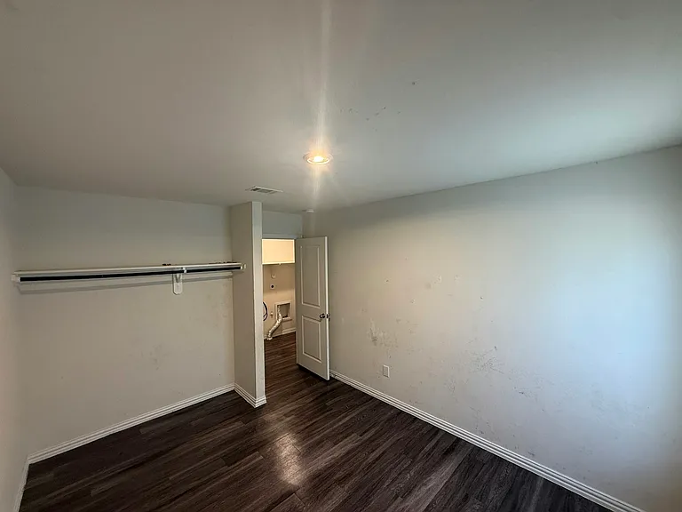 5509 Nielan St #B — Photo 11