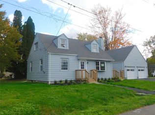 109 3rd St, Shawangunk, NY 12589