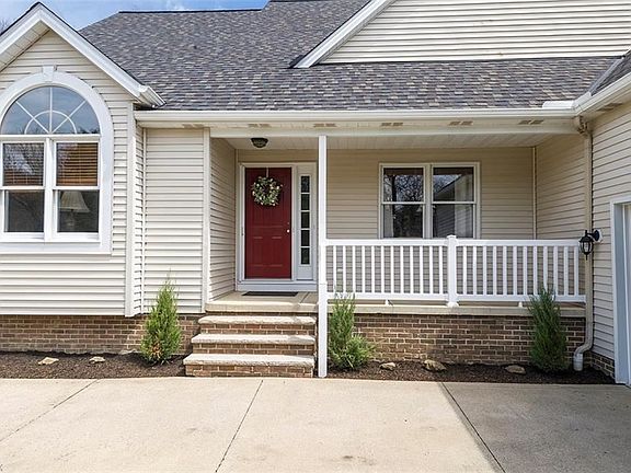 2nd image of 1337 Woodmere Dr