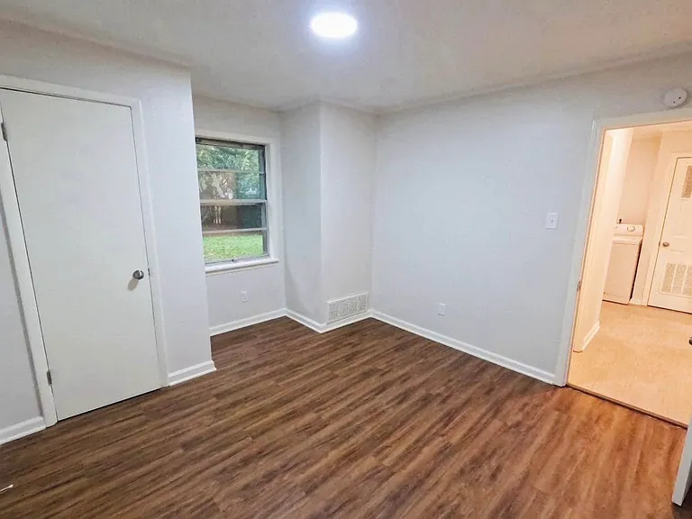 3713 Dunn Rd — Photo 10