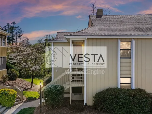 110 Heywood Rd APT 9B, Arden, NC 28704