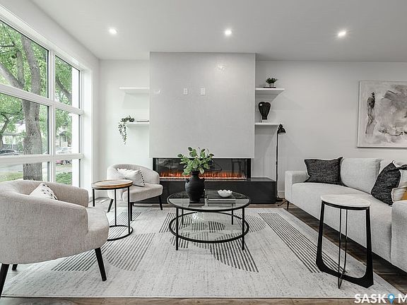 5th image of 1139 13th Street E