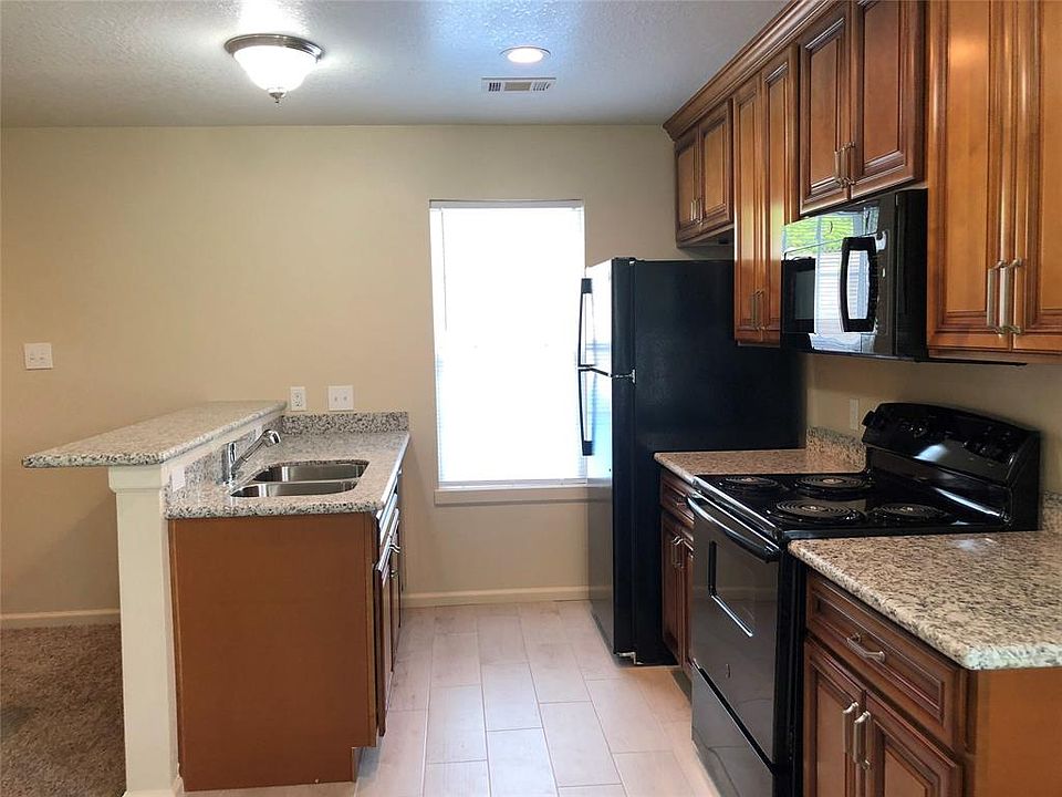 1st image of 1716 1/2 Utah St