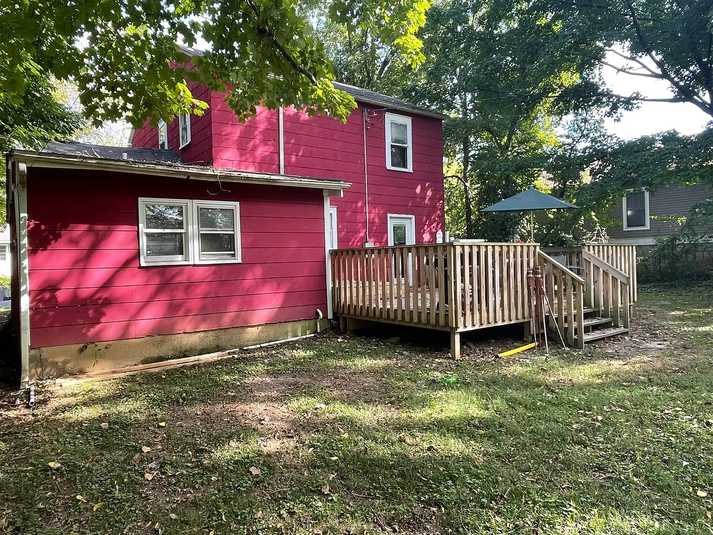 311 N Jefferson - 5Bed/2Bath - Located On-Campus! — Photo 3