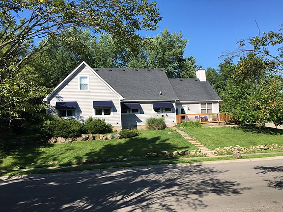 2nd image of 301 Stewart Dr