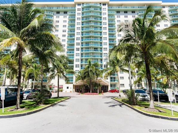 19380 Collins Avenue #602, Sunny Isles Beach, FL 33160