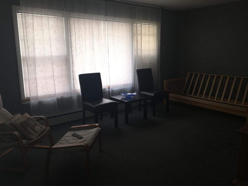 1st image of 2301 W Glenlake Ave APT 2W