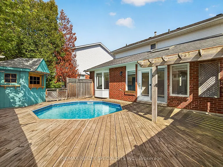 19 Longyear Dr — Photo 2
