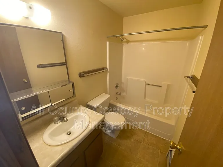 3330 Joanna Brunner Dr #B4 — Photo 3