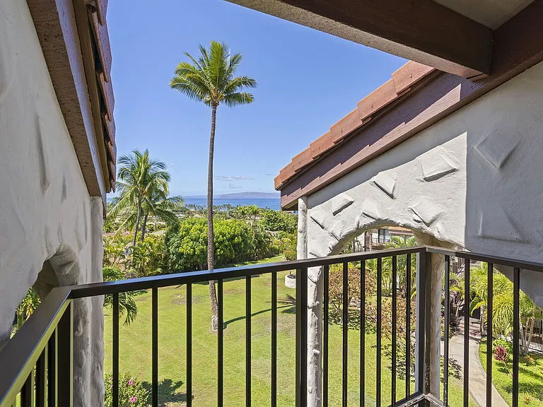 S Kihei Rd — Photo 38