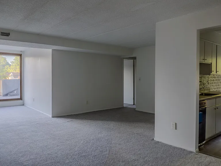 2440 Noble Rd #1 — Photo 2