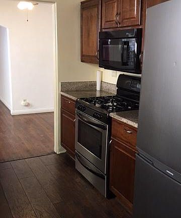 4th image of 1835 Silver Lake Blvd