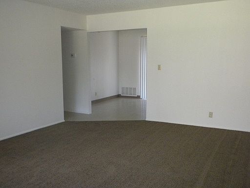 5th image of 4160 N College Ave APT 106
