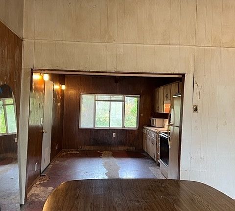 5th image of 2546 Roosevelt Way