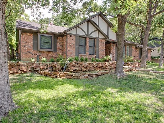 5th image of 2309 Shadydale Dr