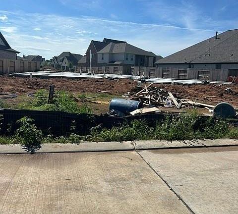 2nd image of 4506 Heather Crossing Rd S