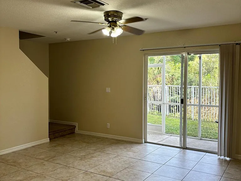 5330 SE Mitchell Ln — Photo 9