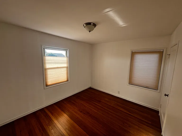 2727 Gaynor Ave — Photo 8