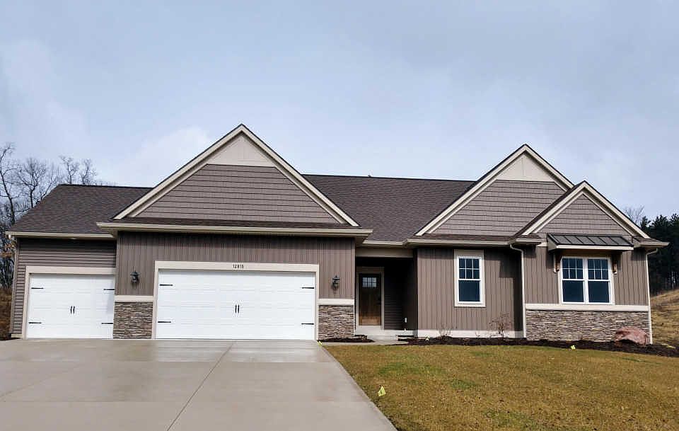 1st image of 12815 Den Houter Valley Dr SE
