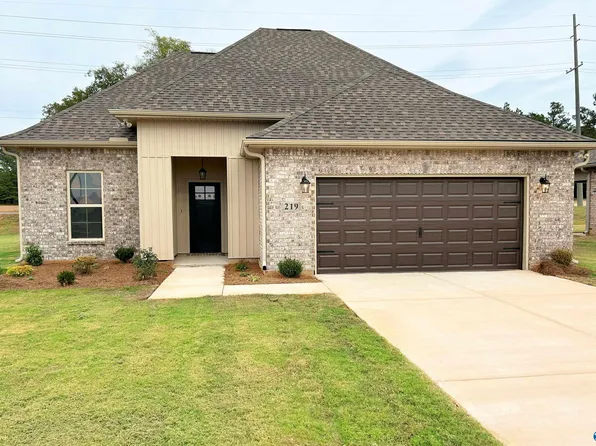 219 Willie Sanders Dr, Madison, AL 35756