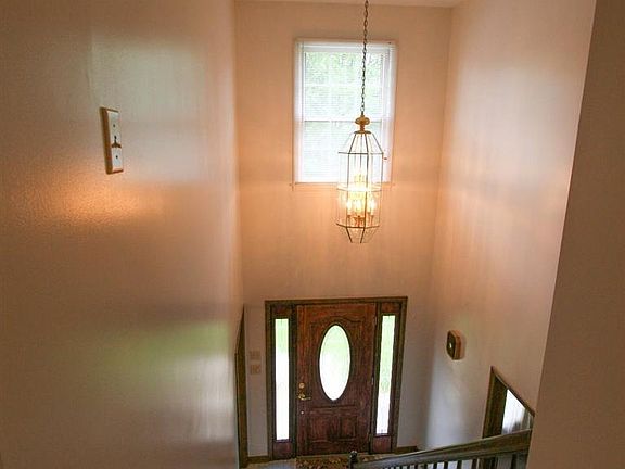 5th image of 2020 Summerhayes Ct