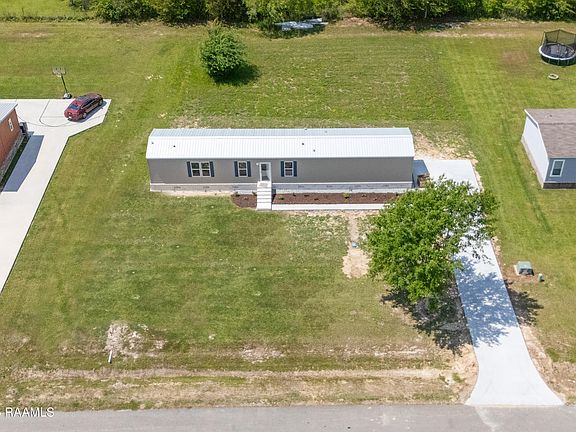 3rd image of 242 Oak Manor Rd