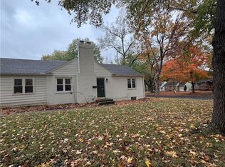 5062 NE Tarkio St, Kansas City, MO 64118