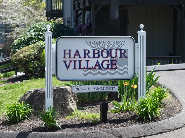 21 Harbour Village #C, Branford, CT 06405