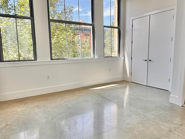 8 Erie St #203 — Photo 9
