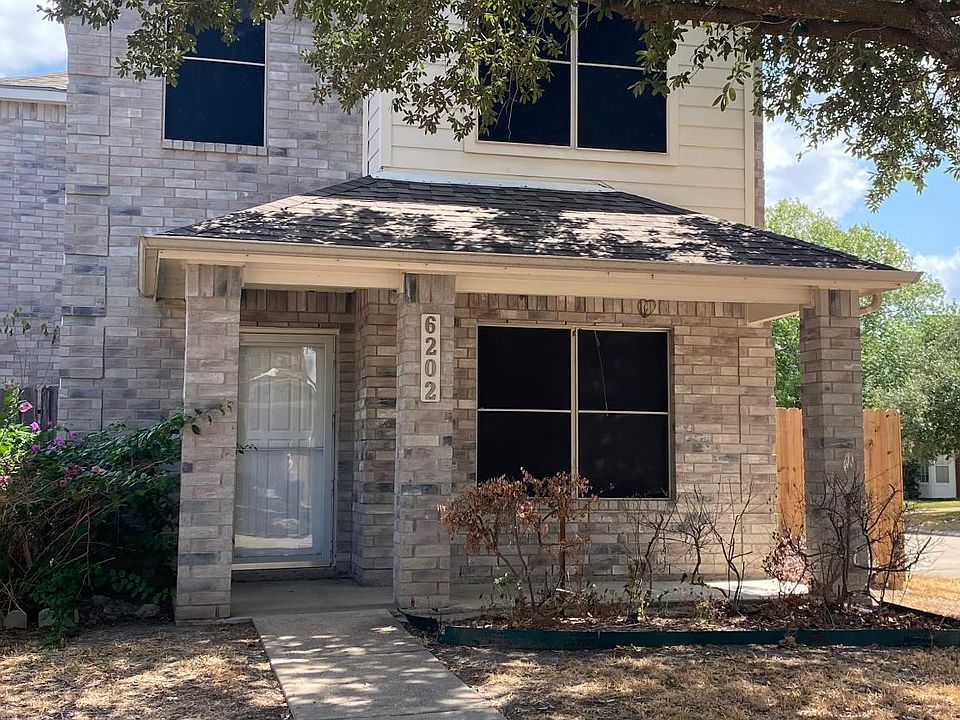 1st image of 6202 Cottage Pines Dr