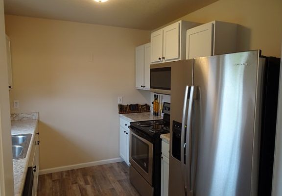 Upgraded PREMIUM Kitchen