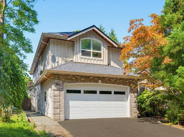 16587 84th Ave, Surrey, BC V4N 3H3