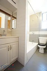 Rented by Rennit Inc.