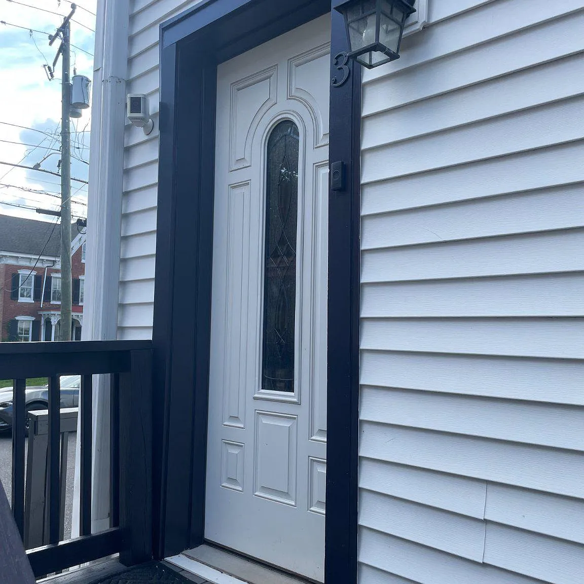 3 bed, 2.0 bath, 1600 sqft, $2,300 — Photo 2