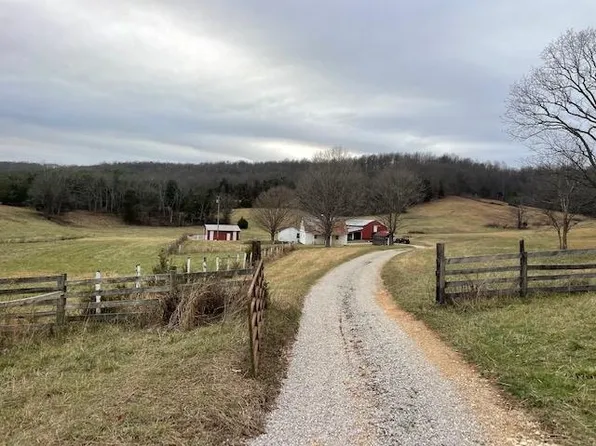 501 N Toohey Ridge Rd, Cave City, KY 42127