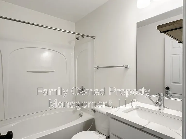 5208 Copley Cir — Photo 20