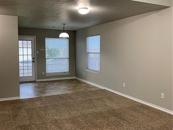 4th image of 4030 Southern Trace Dr