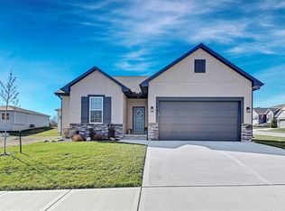 20931 W 190th Ter, Spring Hill, KS 66083