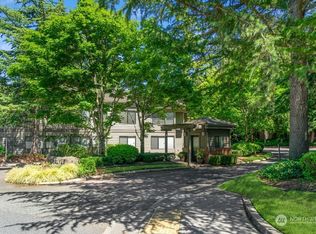 1354 Bellevue Way NE APT 8, Bellevue, WA