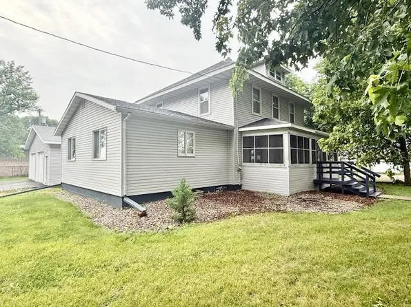 280 Oak St S, Vesta, MN 56292